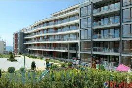 Appartement de deux chambres avec meubles à St Vlas