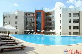 Appartement de deux chambres avec meubles à St Vlas