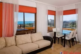 Penthouse in Marina Vill with sea and mountain views in Marina Vill Residential Complex